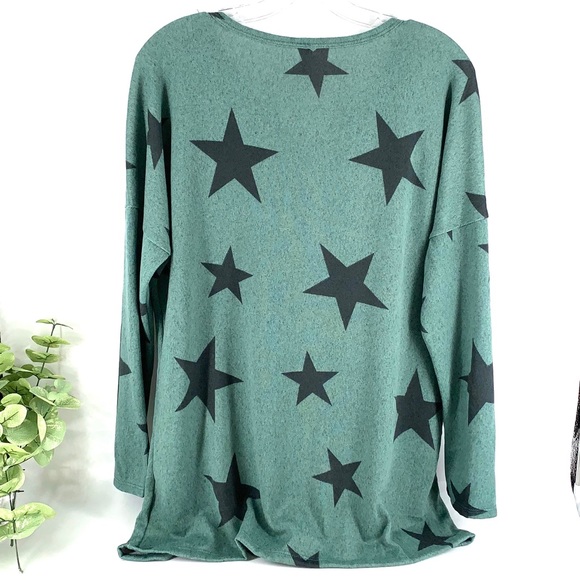 New! Sage Star Print Button Down Top - Picture 6 of 6